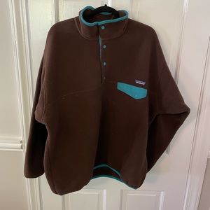 Brown / teal Patagonia pull over - barely worn